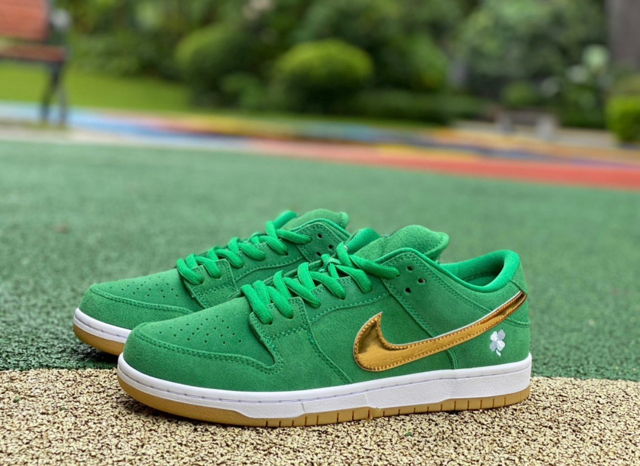 Nike SB Dunk Low