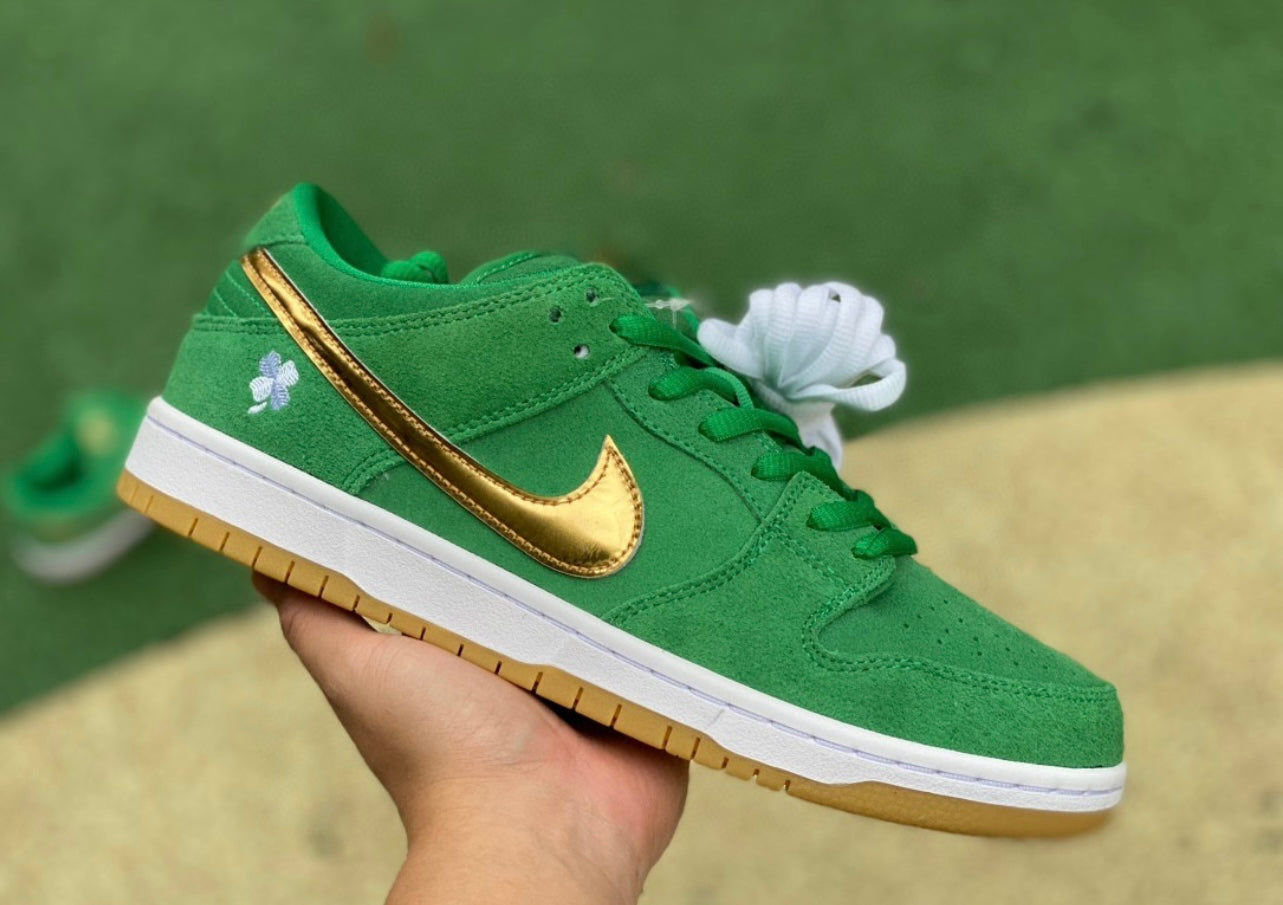 Nike SB Dunk Low